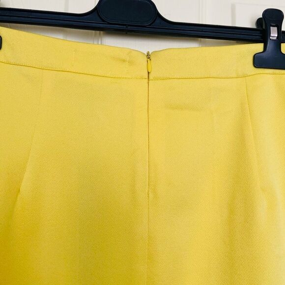 Ruffle hem design skirt (3 for $25) - Picture 5 of 5